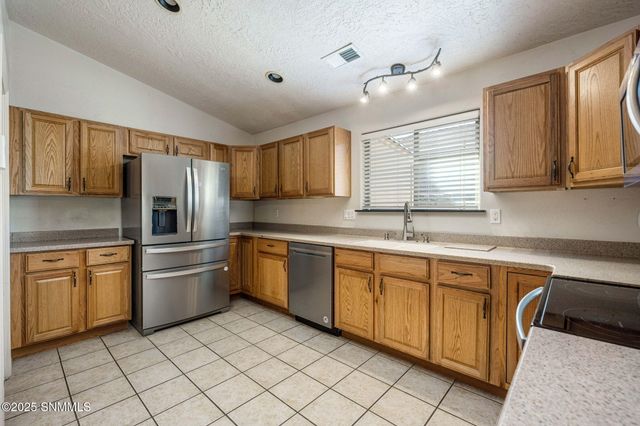 2525 Tierra Grande Court, Las Cruces, NM 88011