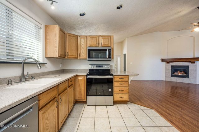 2525 Tierra Grande Court, Las Cruces, NM 88011