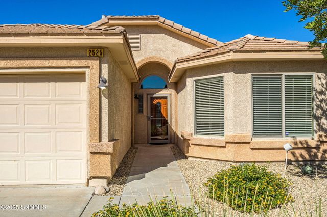2525 Tierra Grande Court, Las Cruces, NM 88011