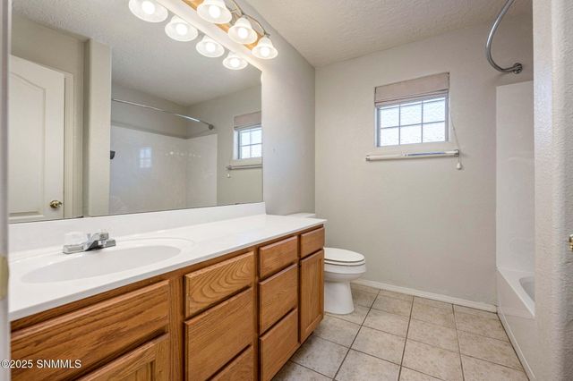 2525 Tierra Grande Court, Las Cruces, NM 88011