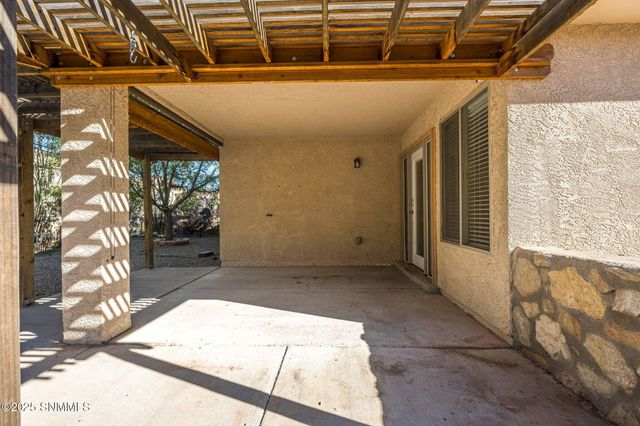 2525 Tierra Grande Court, Las Cruces, NM 88011