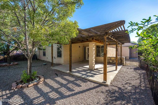 2525 Tierra Grande Court, Las Cruces, NM 88011