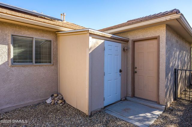2525 Tierra Grande Court, Las Cruces, NM 88011