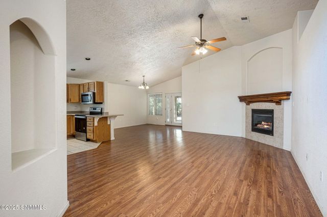 2525 Tierra Grande Court, Las Cruces, NM 88011