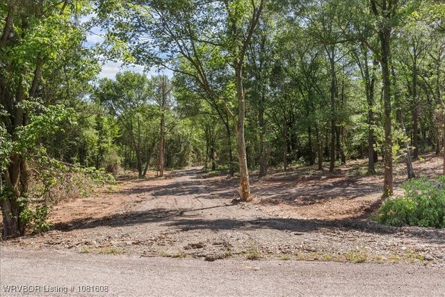 16275 Lovings Road, Heavener, OK 74937