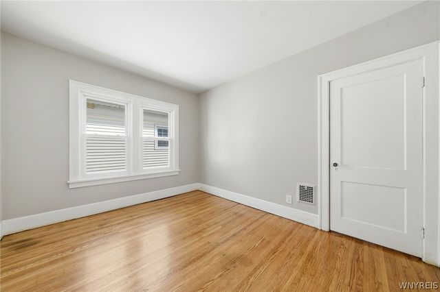 34 Cunard Road, Buffalo, NY 14216