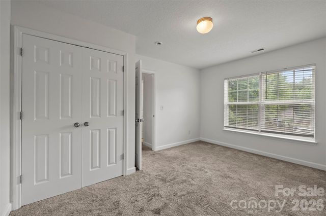 6618 Wicked Oak Lane, Charlotte, NC 28216