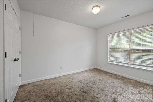 6618 Wicked Oak Lane, Charlotte, NC 28216