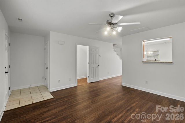 6618 Wicked Oak Lane, Charlotte, NC 28216