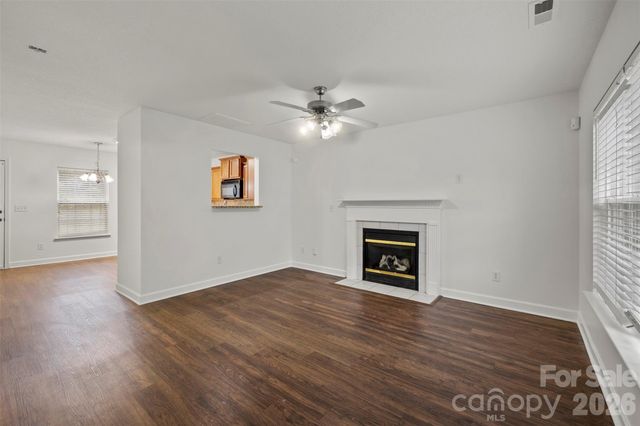6618 Wicked Oak Lane, Charlotte, NC 28216