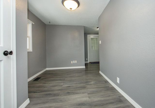 121 E Vine Street, Clarksville, IA 50619