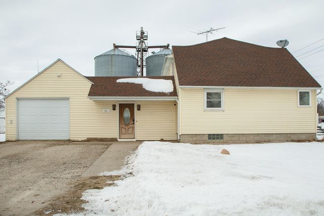 121 E Vine Street, Clarksville, IA 50619