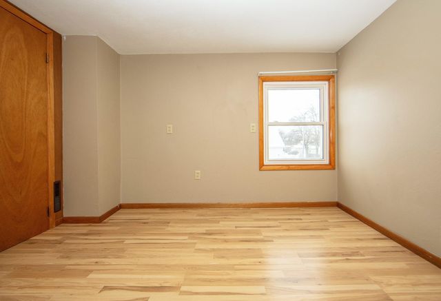 121 E Vine Street, Clarksville, IA 50619