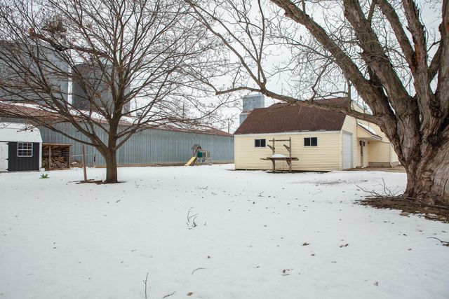 121 E Vine Street, Clarksville, IA 50619