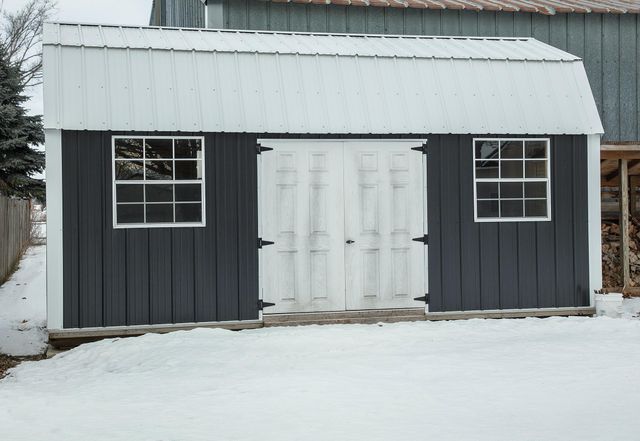 121 E Vine Street, Clarksville, IA 50619