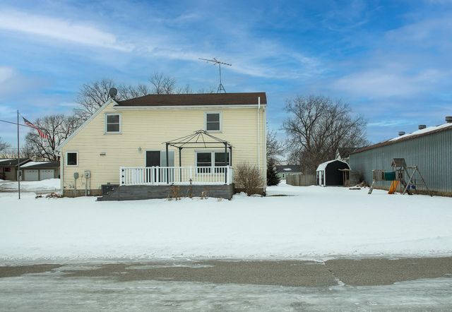 121 E Vine Street, Clarksville, IA 50619