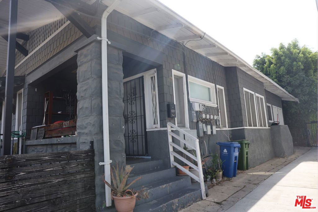 1237 Fedora Street, Los Angeles, CA 90006 — photo 4