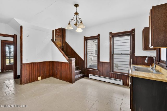 1661 Oak Street, Toledo, OH 43605