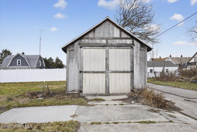 1661 Oak Street, Toledo, OH 43605