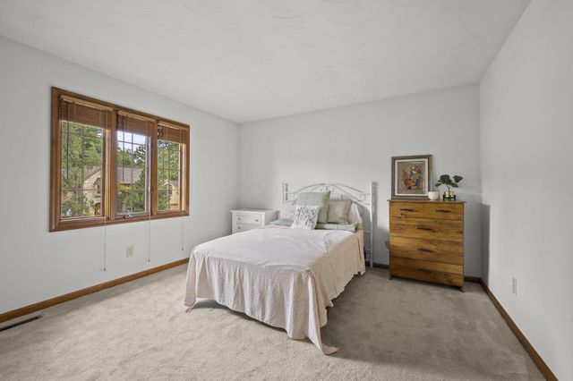 1235 Crooked Tree Court, Westerville, OH 43081