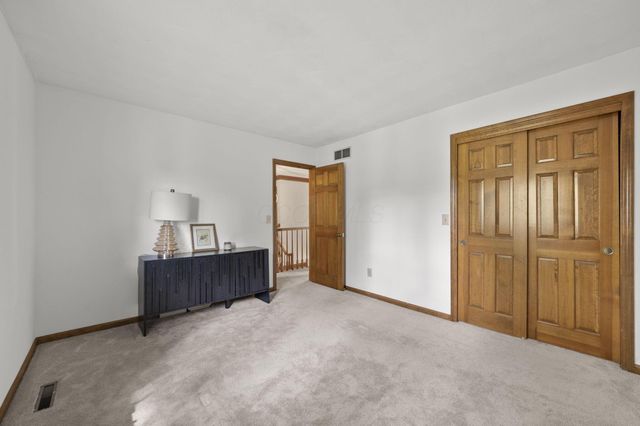 1235 Crooked Tree Court, Westerville, OH 43081