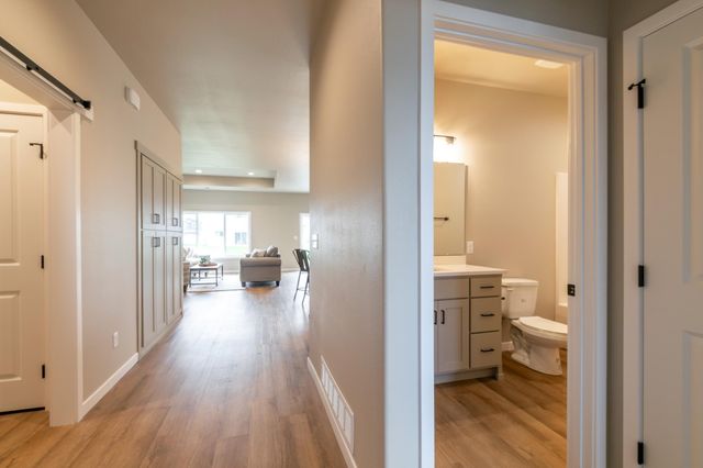 6272 86th Avenue S, Horace, ND 58047