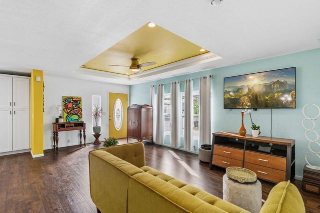 315 Kona Lane, Palm Springs, CA 92264