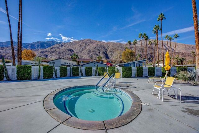 315 Kona Lane, Palm Springs, CA 92264