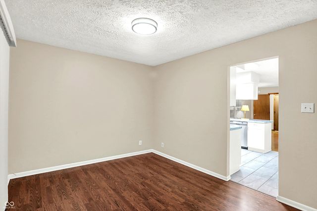 8714 Flintlock Court, Indianapolis, IN 46256