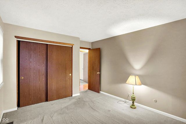 8714 Flintlock Court, Indianapolis, IN 46256