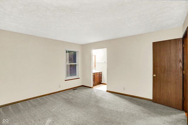 8714 Flintlock Court, Indianapolis, IN 46256