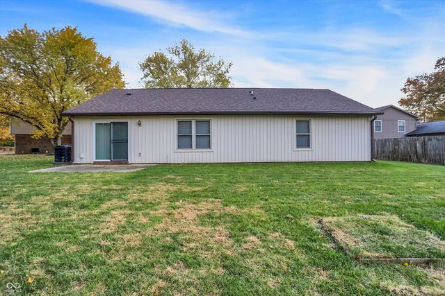 8714 Flintlock Court, Indianapolis, IN 46256