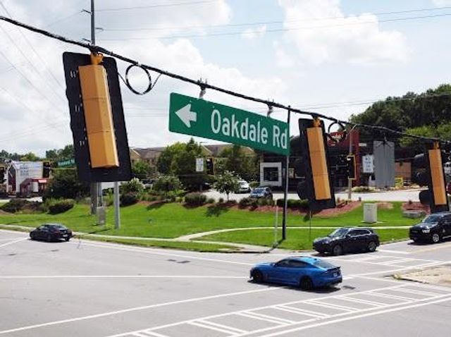 5025 Oakdale Road SE, Smyrna, GA 30080