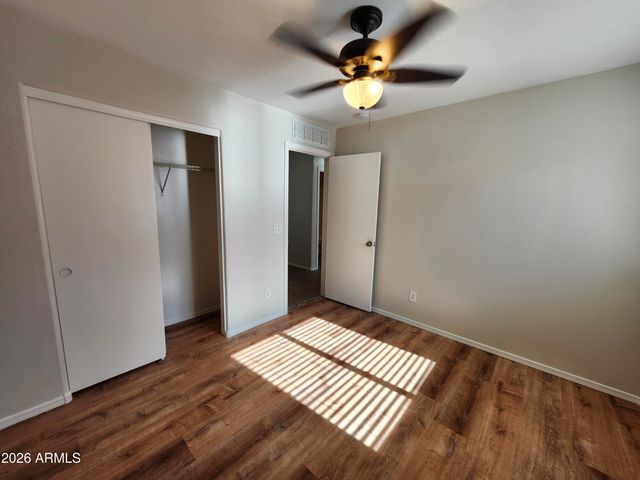 23739 N EL FRIO Court, Sun City, AZ 85373