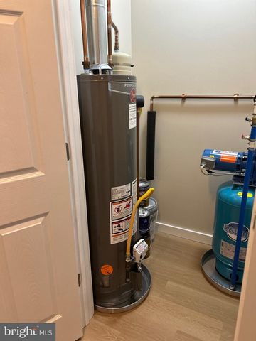 28 CEDAR ST, New Egypt, NJ 08533