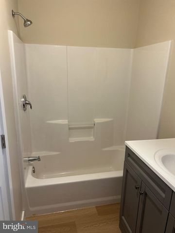 28 CEDAR ST, New Egypt, NJ 08533