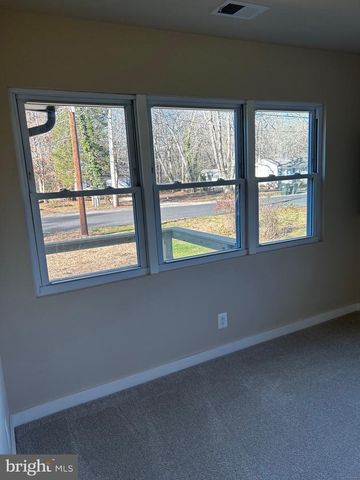 28 CEDAR ST, New Egypt, NJ 08533