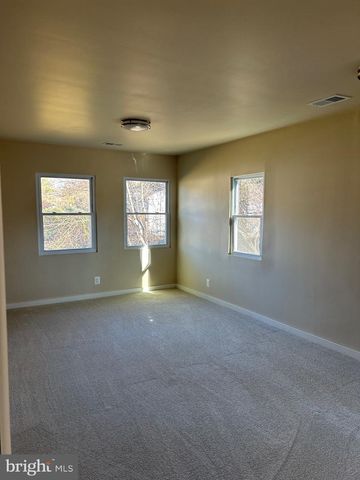 28 CEDAR ST, New Egypt, NJ 08533