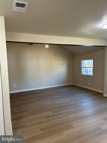 28 CEDAR ST, New Egypt, NJ 08533