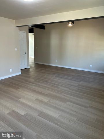 28 CEDAR ST, New Egypt, NJ 08533