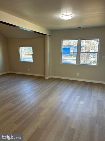 28 CEDAR ST, New Egypt, NJ 08533