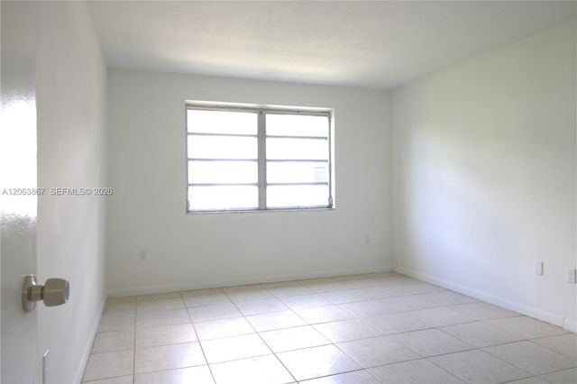 1225 NE 124th Street 24B, North Miami, FL 33161