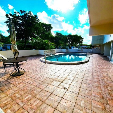 1225 NE 124th Street 24B, North Miami, FL 33161
