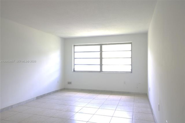 1225 NE 124th Street 24B, North Miami, FL 33161