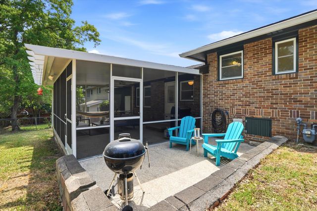1239 Fort Drive, Hanahan, SC 29410