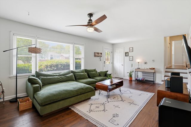 1239 Fort Drive, Hanahan, SC 29410