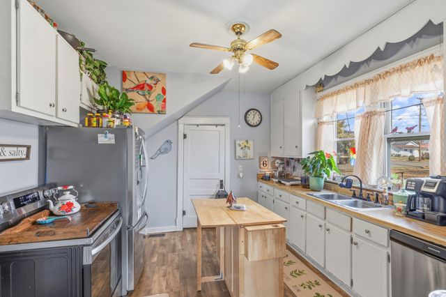 141 Long St, W, Mc Ewen, TN 37101