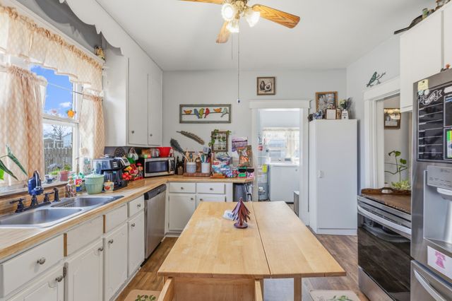 141 Long St, W, Mc Ewen, TN 37101