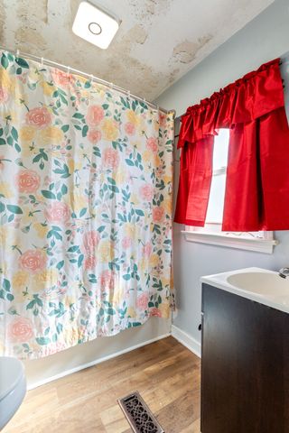 141 Long St, W, Mc Ewen, TN 37101