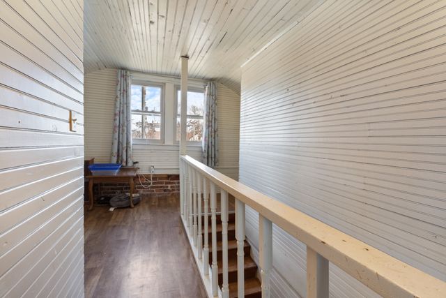 141 Long St, W, Mc Ewen, TN 37101